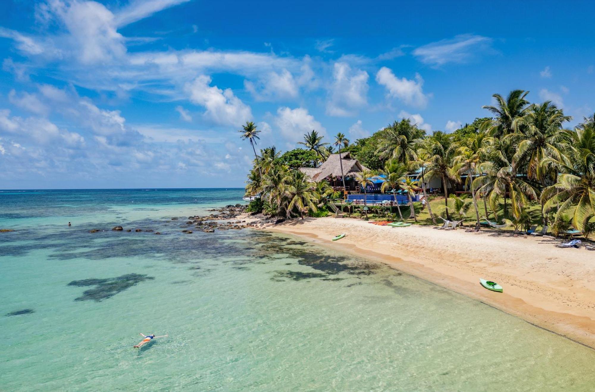 Yemaya Reefs, A Small Luxury Hotel Литтл-Корн-Айленд Экстерьер фото